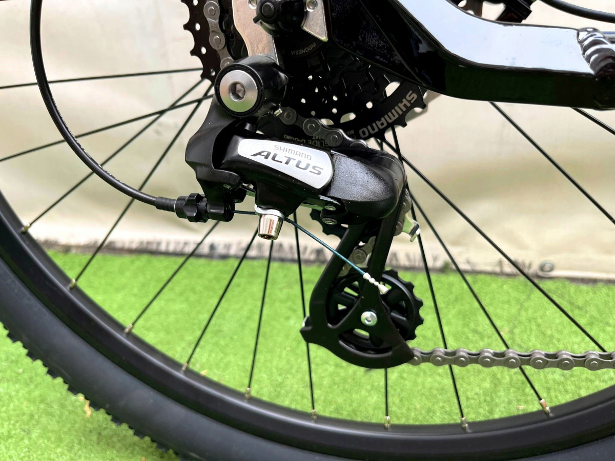 STORM SHARK RAMA 19" KOŁA 27,5" HYDRAULIKA SHIMANO ALTUS