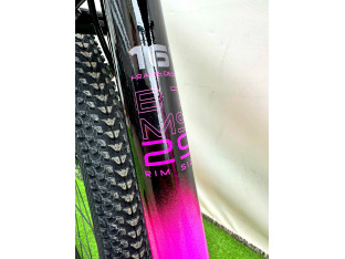 STORM SHARK LADY 2.0 SHIMANO ACERA HYDRAULIKA 18"