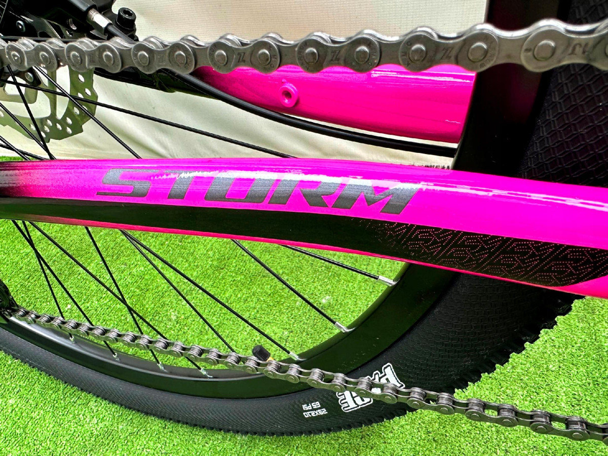 STORM SHARK LADY 2.0 SHIMANO ACERA HYDRAULIKA 18"