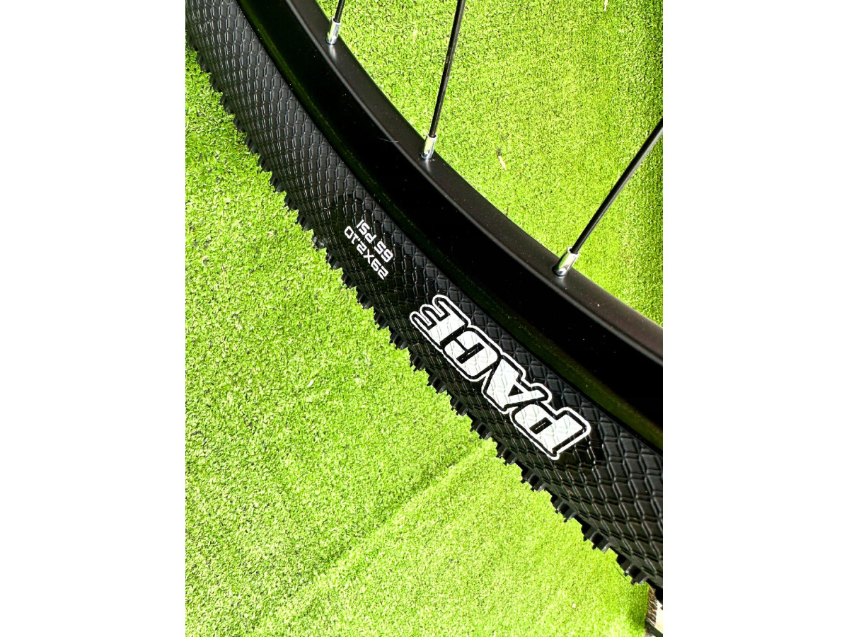 STORM SHARK LADY 2.0 SHIMANO ACERA HYDRAULIKA 18"