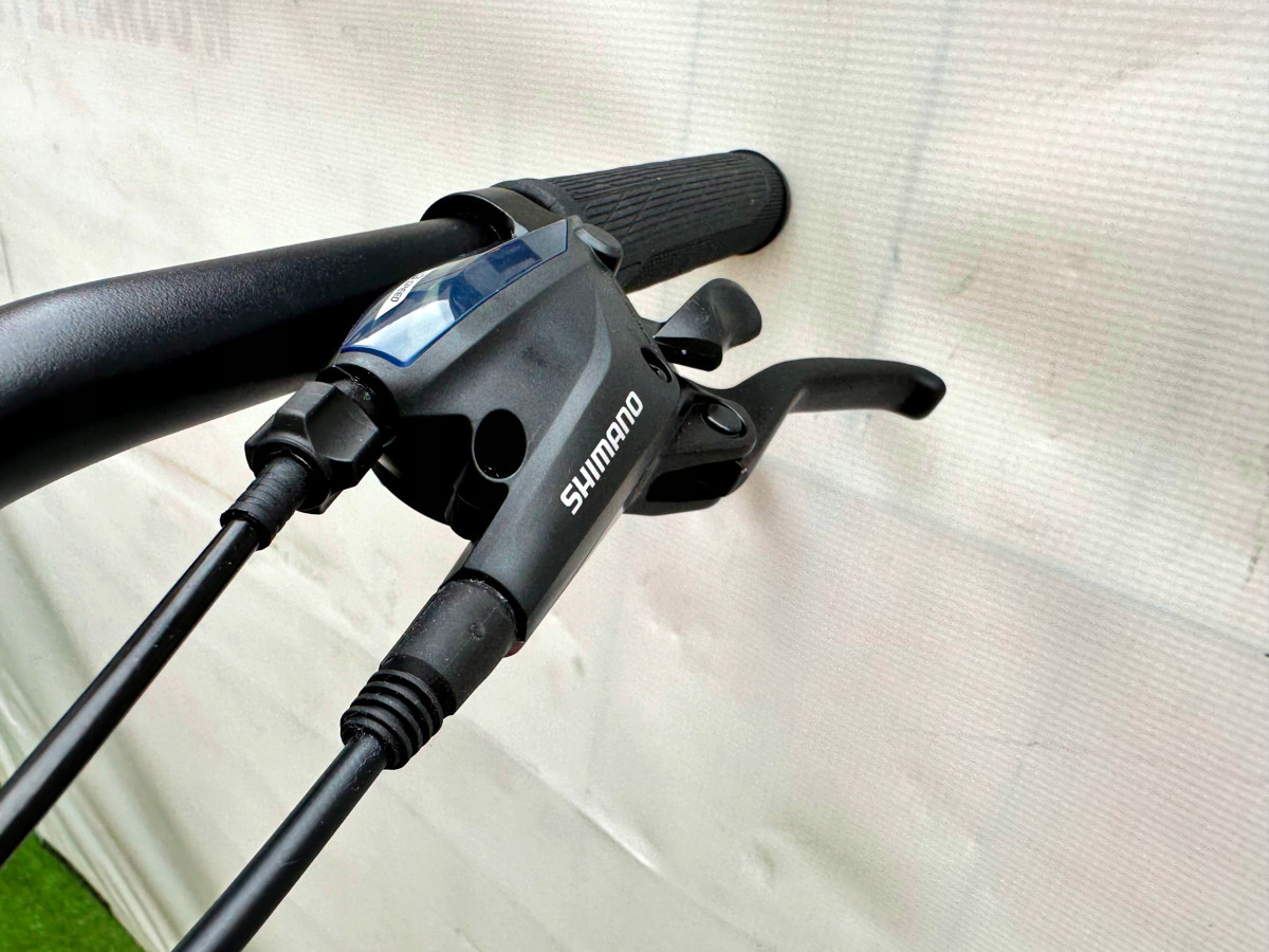 STORM SHARK LADY 2.0 SHIMANO ACERA HYDRAULIKA 18"