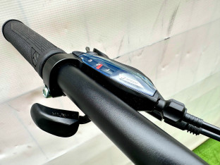 STORM SHARK LADY 3.0 SHIMANO ACERA HYDRAULIKA 18"