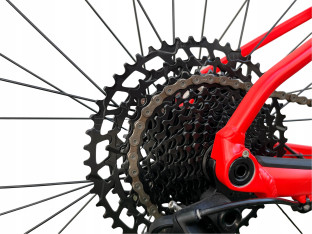 ROWER GÓRSKI BMC TWOSTROKE AL FOUR RAMA M KOŁA 29" SRAM SX 12S HYDRAULIKA