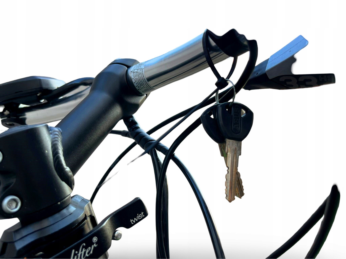 えびふらい EとM ROWER ELEKTRYCZNY MIEJSKI FLYER E-CITY RAMA 56CM KOŁA 26