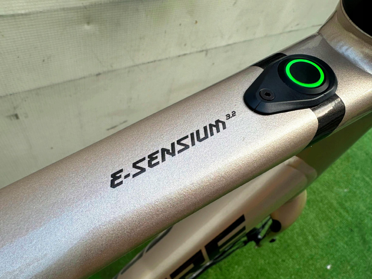 ROWER ELEKTRYCZNY LAPIERRE E-SENSIUM 3.2 SHIMANO TIAGRA MAHLE X35 79KM