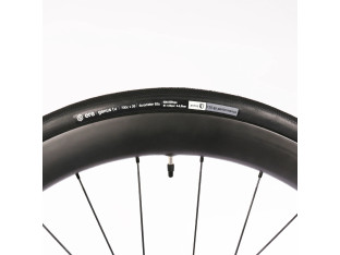 OPONA SZOSOWA GRAVEL BEZDĘTKOWA TUBELESS ERE GENUS TU 700X26C TYLKO 296G!