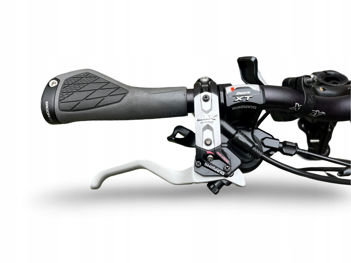 ROWER ELEKTRYCZNY FLYER T-SERIES RAMA 44CM SHIMANO XT 8 PANASONIC 10AH