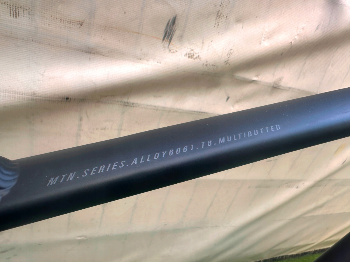 ROCK MACHINE MANHATTAN 70-29 KOŁA 29" RAMA XXL 23" SHIMANO ALTUS HYDRAULIKA