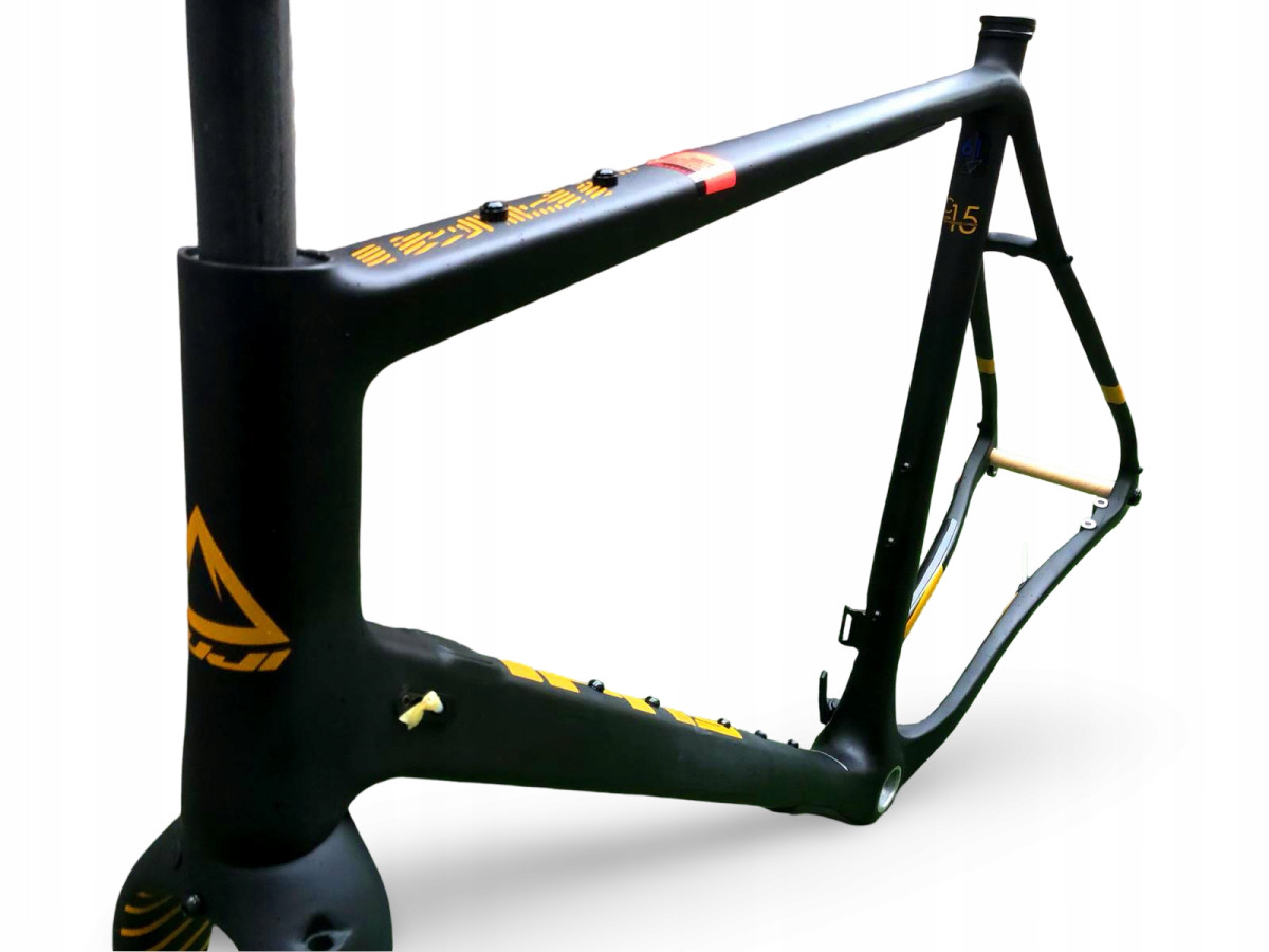 RAMA ROWEROWA GRAVEL FUJI JARI 1.1 CARBON ROZMIAR 58CM Z WIDELCEM