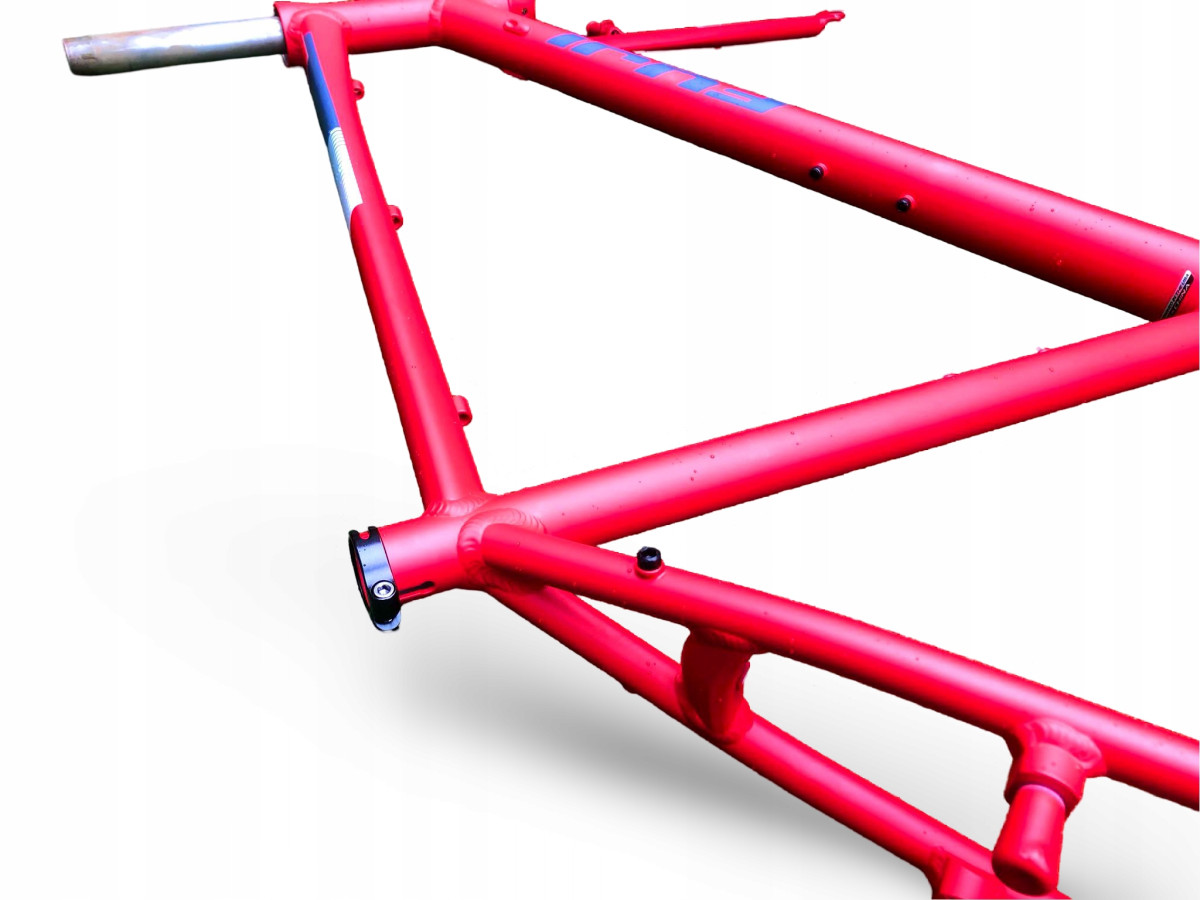 RAMA ROWEROWA FUJI ABSOLUTE 2.1 ROZMIAR 23" WIDELEC I STERY W ZESTAWIE