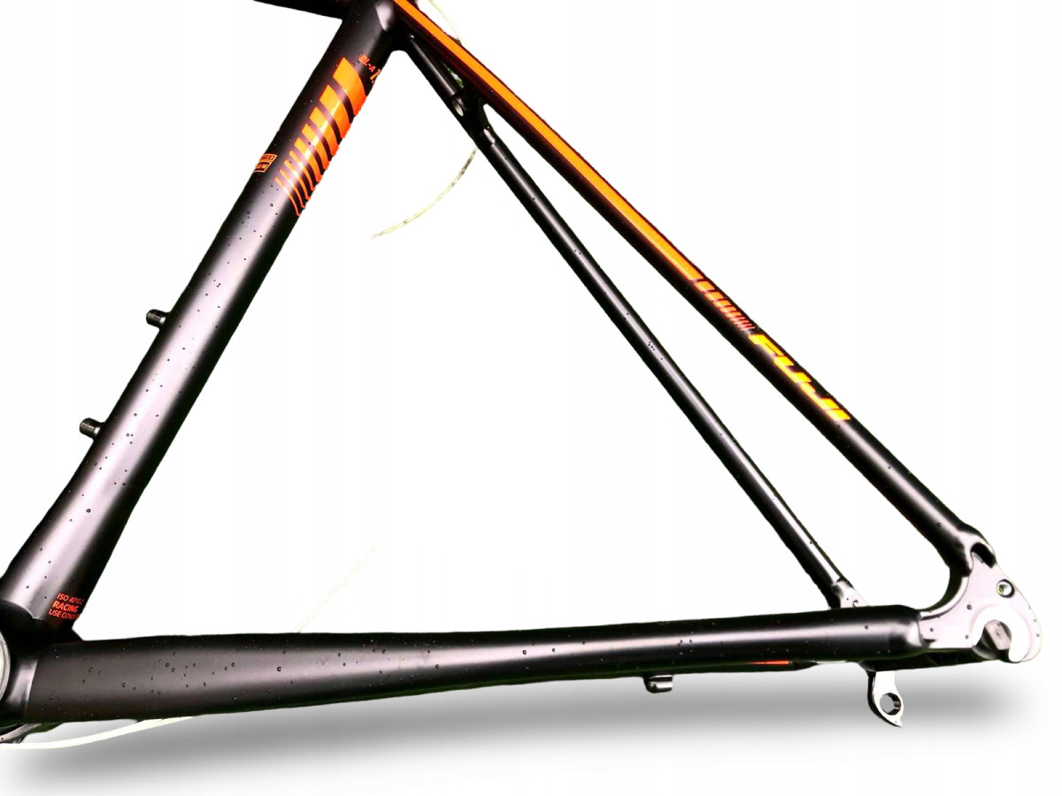 RAMA ROWEROWA SZOSOWA FUJI SL-A 1.5 ROZMIAR 54CM Z KARBONOWYM WIDELCEM