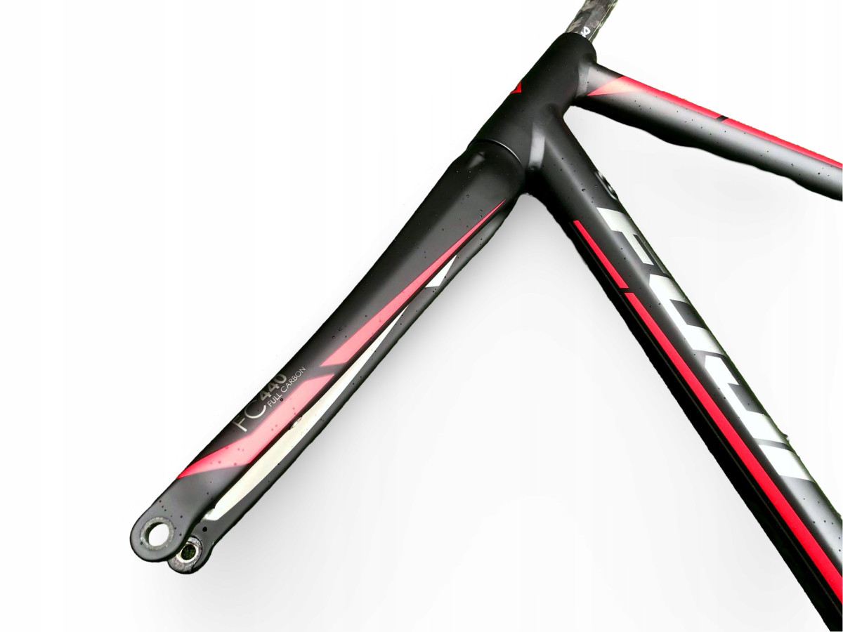 RAMA ROWEROWA FUJI ROUBAIX 1.5 DISC ROZMIAR 54CM Z KARBONOWYM WIDELCEM