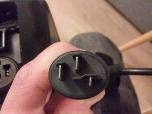 ŁADOWARKA DO ROWERU ELEKTRYCZNEGO BOSCH STANDARD CHARGER 4A