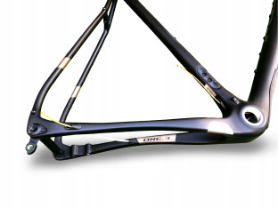 RAMA ROWEROWA GRAVEL FUJI JARI 1.3 CARBON ROZMIAR 49CM Z WIDELCEM