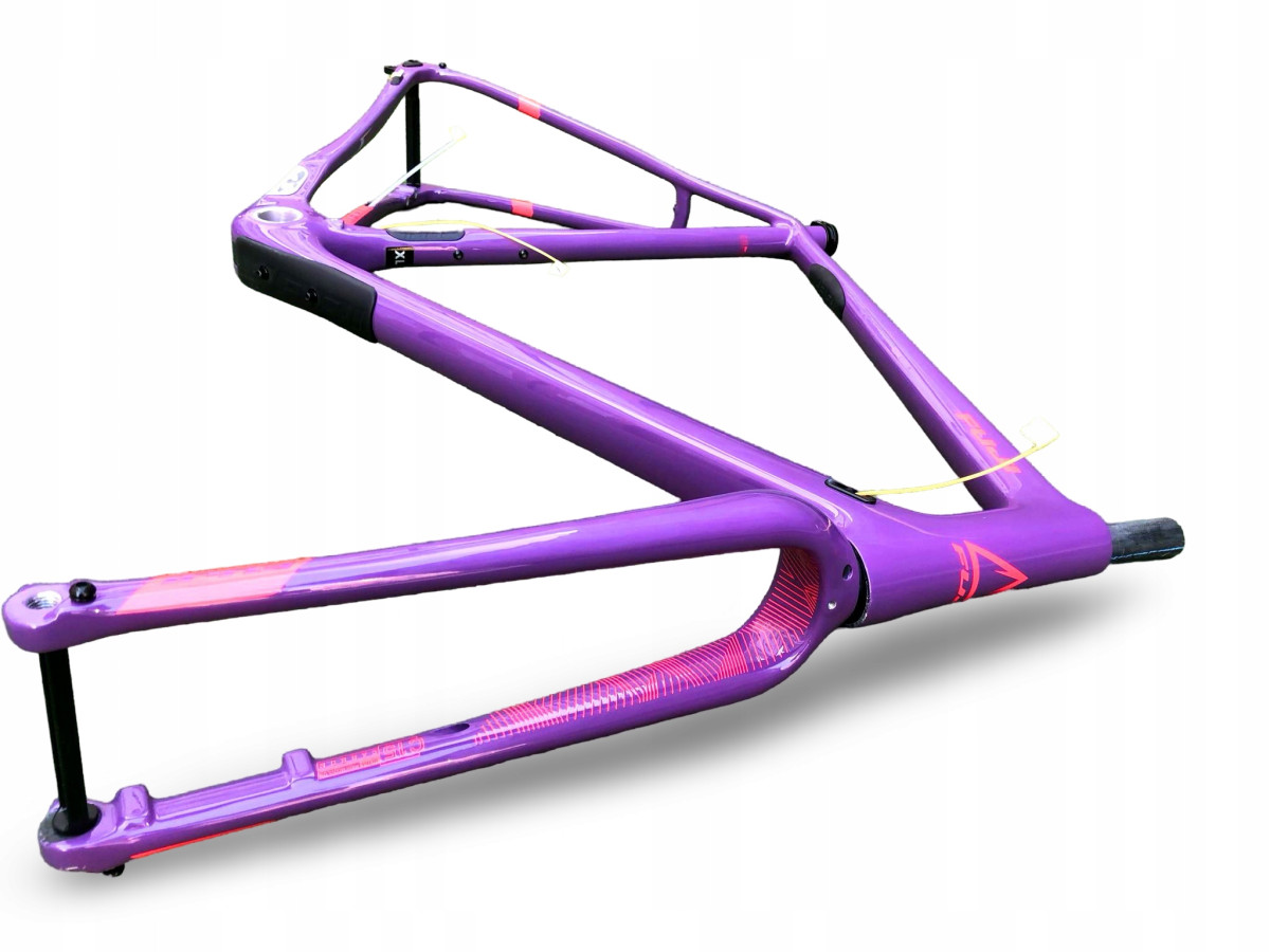 RAMA ROWEROWA GRAVEL CYCLOCROSS FUJI JARI CARBON CX 61CM Z WIDELCEM