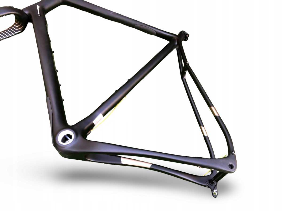 RAMA ROWEROWA GRAVEL FUJI JARI 1.3 CARBON ROZMIAR 61CM Z WIDELCEM