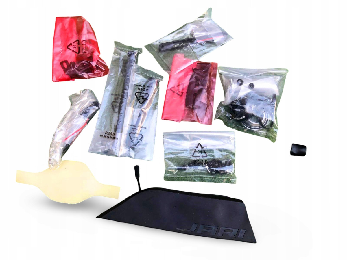 RAMA ROWEROWA GRAVEL FUJI JARI 1.3 CARBON ROZMIAR 58CM Z WIDELCEM