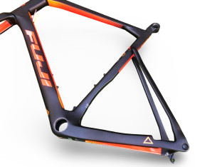 RAMA ROWEROWA FUJI TRANSONIC 2.1 DISC ROZMIAR 61CM KARBONOWA