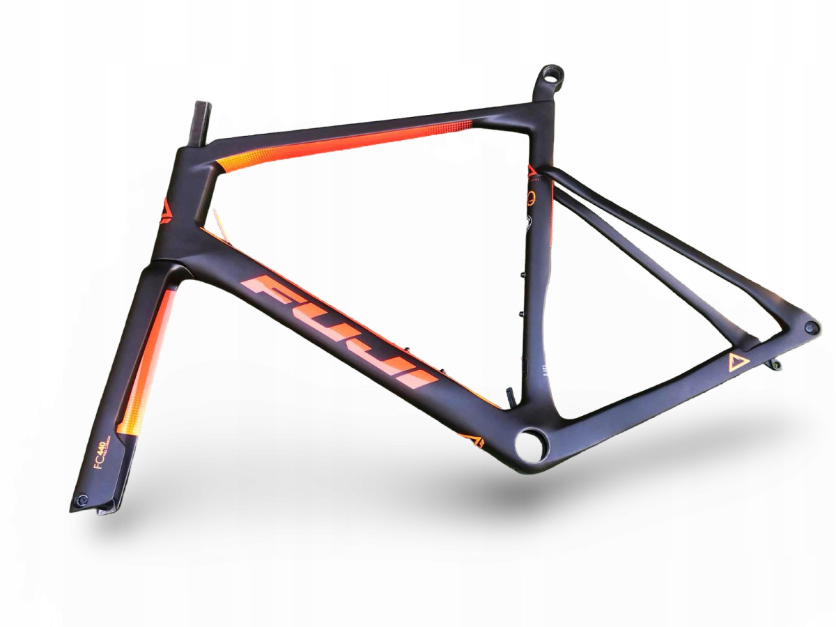 RAMA ROWEROWA FUJI TRANSONIC 2.1 DISC ROZMIAR 49 CM KARBONOWA