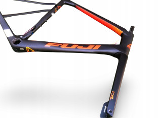 RAMA ROWEROWA FUJI TRANSONIC 2.1 DISC ROZMIAR 49 CM KARBONOWA