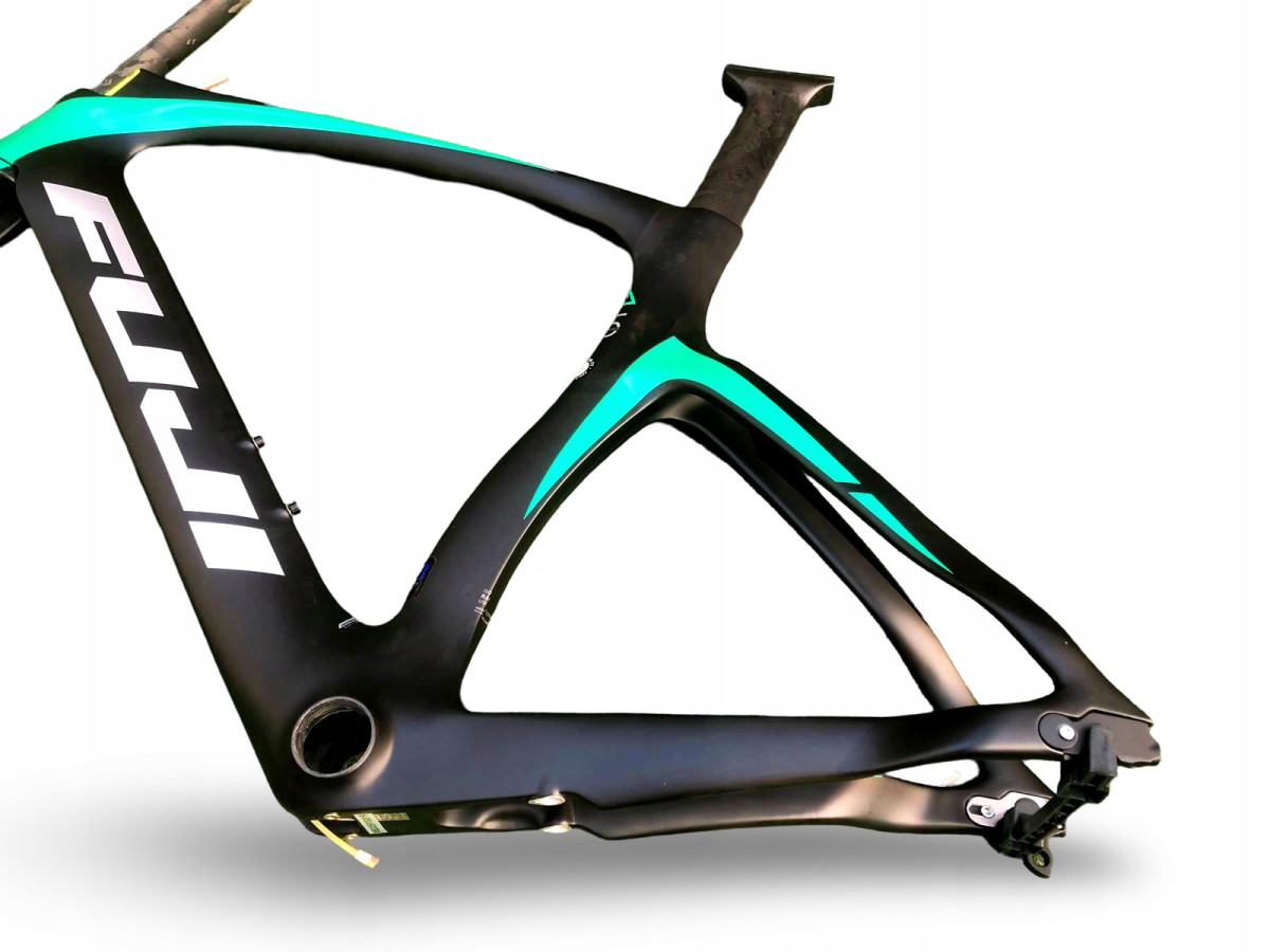 RAMA ROWEROWA TRIATHLON FUJI NORCOM STRAIGHT 2.1 55CM KOMPLETNA KARBON