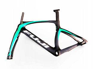 RAMA ROWEROWA TRIATHLON FUJI NORCOM STRAIGHT 2.1 53CM KOMPLETNA KARBON