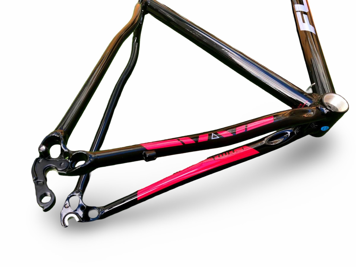 RAMA ROWEROWA SZOSOWA FUJI FINEST 2.3 ROZMIAR 50CM Z WIDELCEM