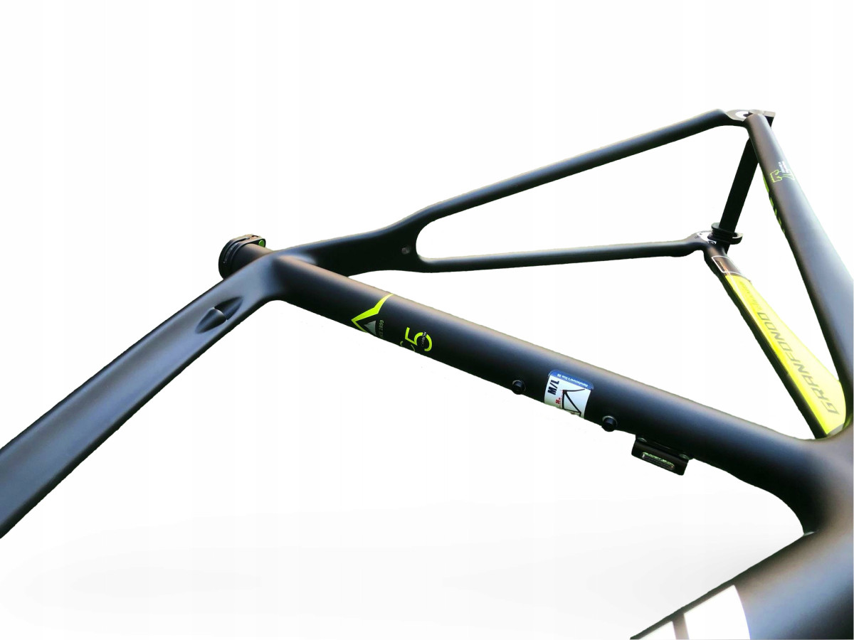 RAMA ROWEROWA KARBONOWA FUJI GRAN FONDO CLASSICO 1.3 ROZMIAR 53 CM