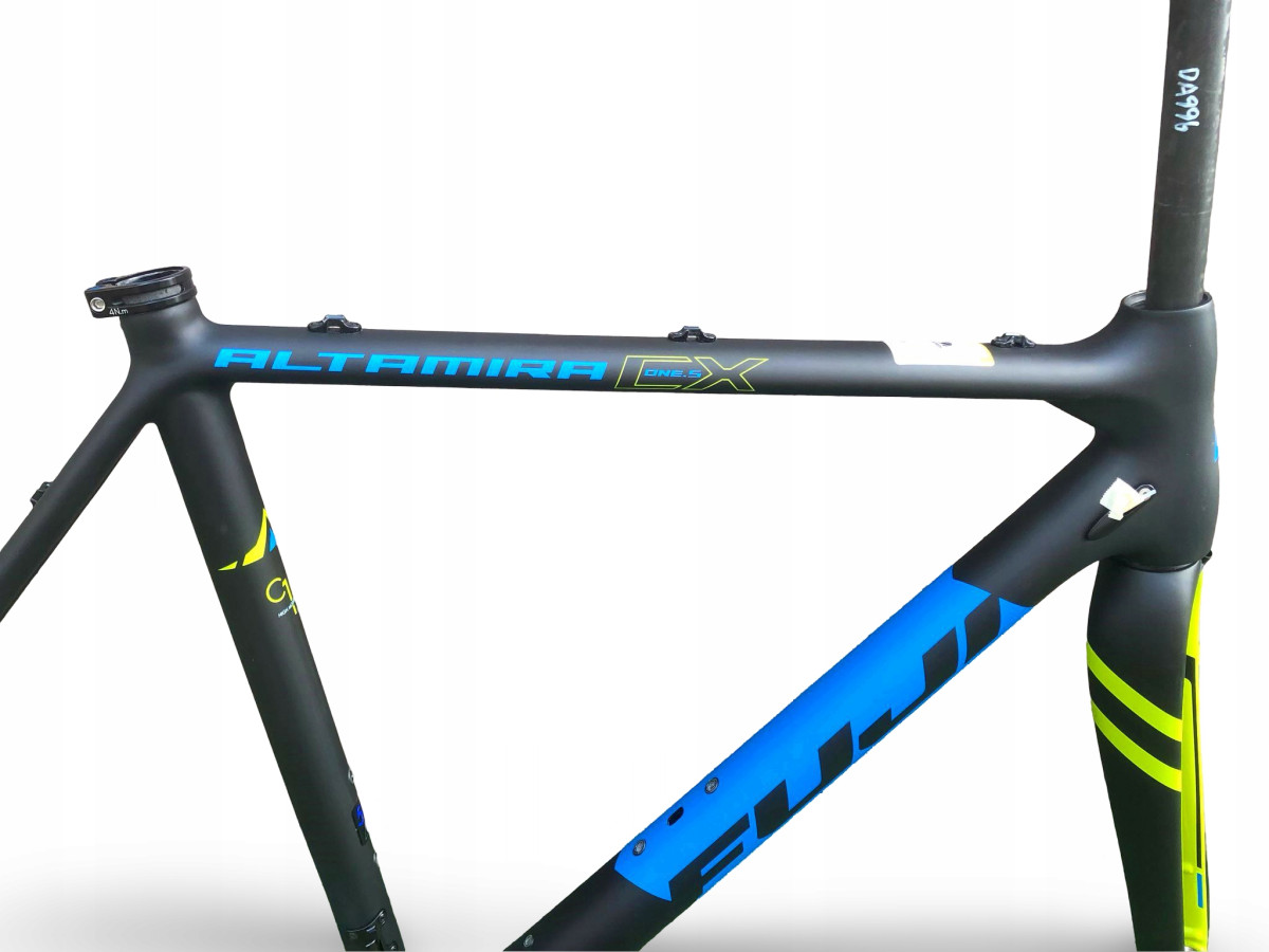 RAMA GRAVEL KARBONOWA FUJI ALTAMIRA CX 1.5 ROZMIAR 49CM Z WIDELCEM