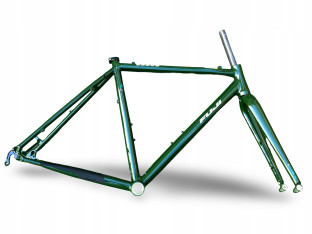 RAMA ROWEROWA SZOSOWA FUJI TREAD 1.1 DISC ROZMIAR 58CM