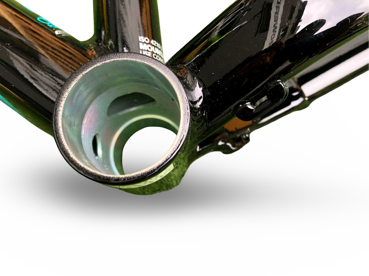 RAMA ROWEROWA MTB TRAIL XC BREEZER THUNDER PRO 29 BLACK/CYAN 20,5"