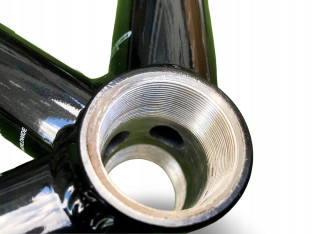 RAMA SZOSOWA FUJI SPORTIF 1.1D ROZMIAR 58 CM Z KARBONOWYM WIDELCEM