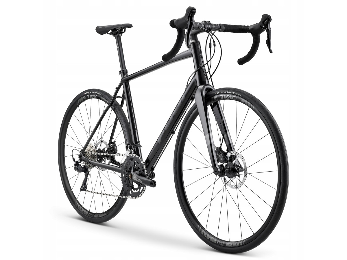 RAMA SZOSOWA FUJI SPORTIF 1.1D ROZMIAR 58 CM Z KARBONOWYM WIDELCEM
