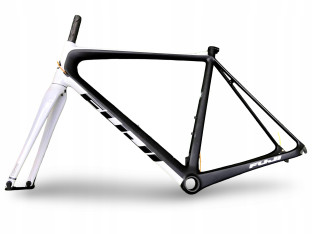 RAMA SZOSOWA KARBONOWA FUJI SL 2.1 SATIN CARBON/WHITE ROZMIAR 58CM