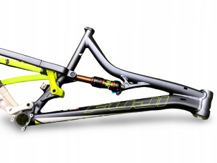 RAMA ROWEROWA MTB TRAIL ENDURO FUJI AURIC 27,5 1.3 ROZMIAR 19" DAMPER FOX