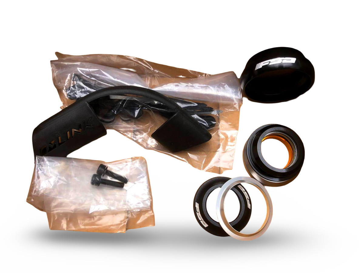 RAMA ROWEROWA MTB TRAIL ENDURO FUJI AURIC 27,5 1.3 ROZMIAR 21" DAMPER FOX