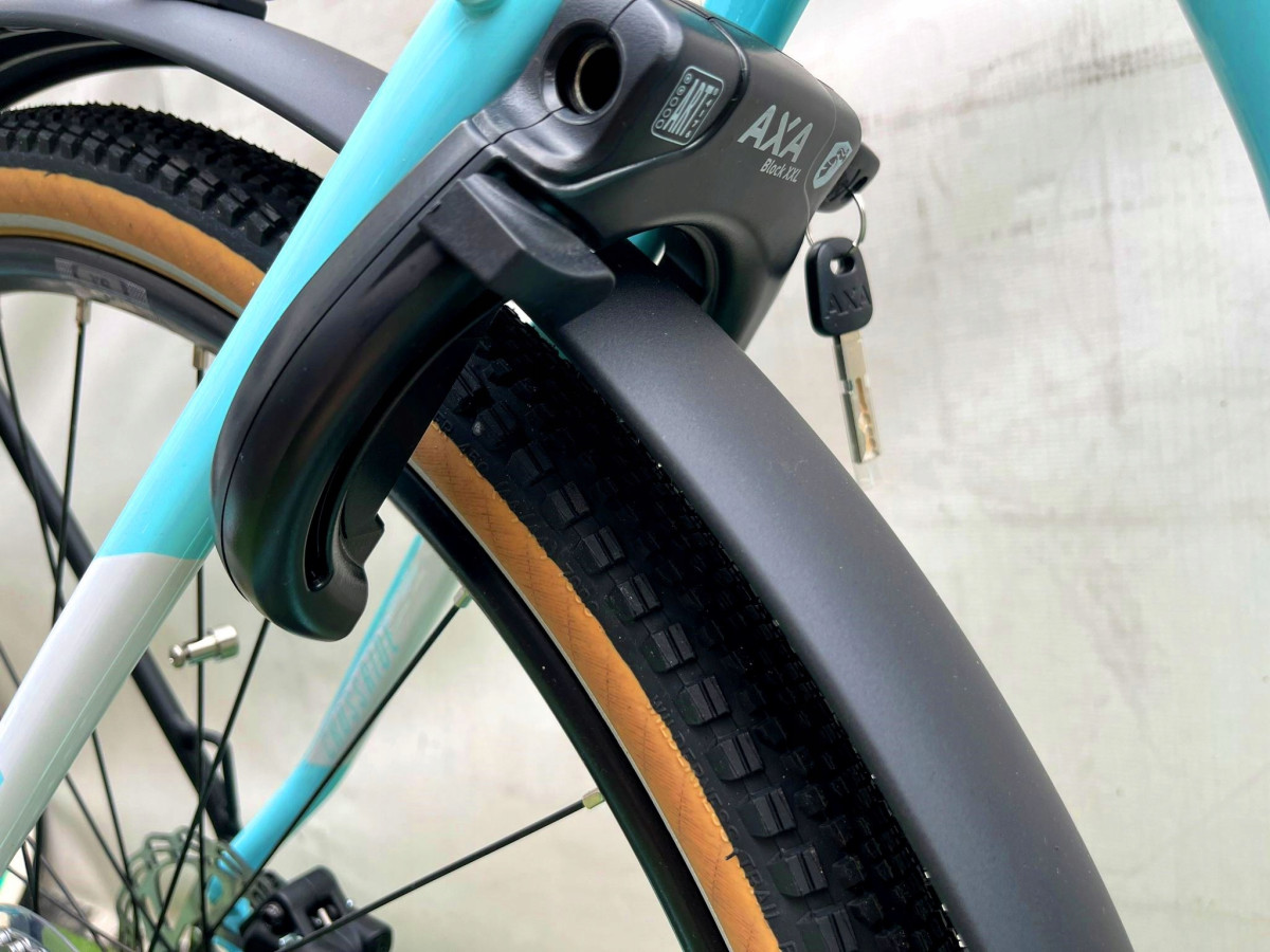 ROCK MACHINE CROSSRIDE INT E400 B LADY TOURING RAMA L 19" BOSCH ALIVIO