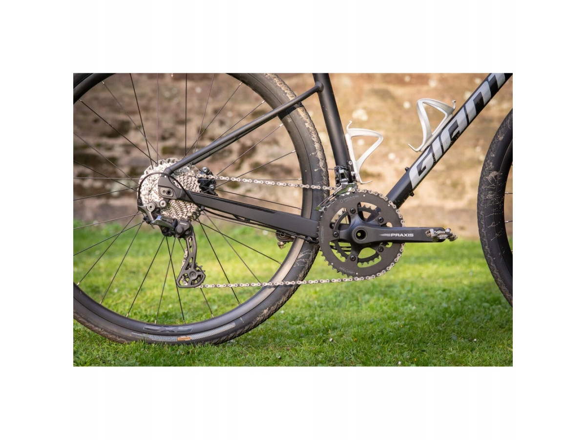 ROWER GRAVEL GIANT REVOLT 0 RAMA L SHIMANO GRX 2X11 HYDRAULIKA