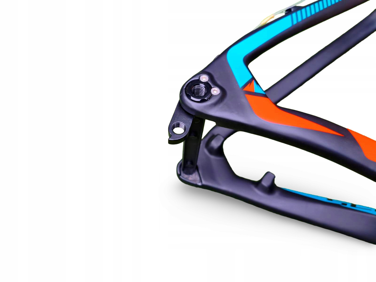 RAMA ROWEROWA KARBONOWA HARDTAIL MTB XC FUJI SLM 1.1 27.5 ROZMIAR 19"