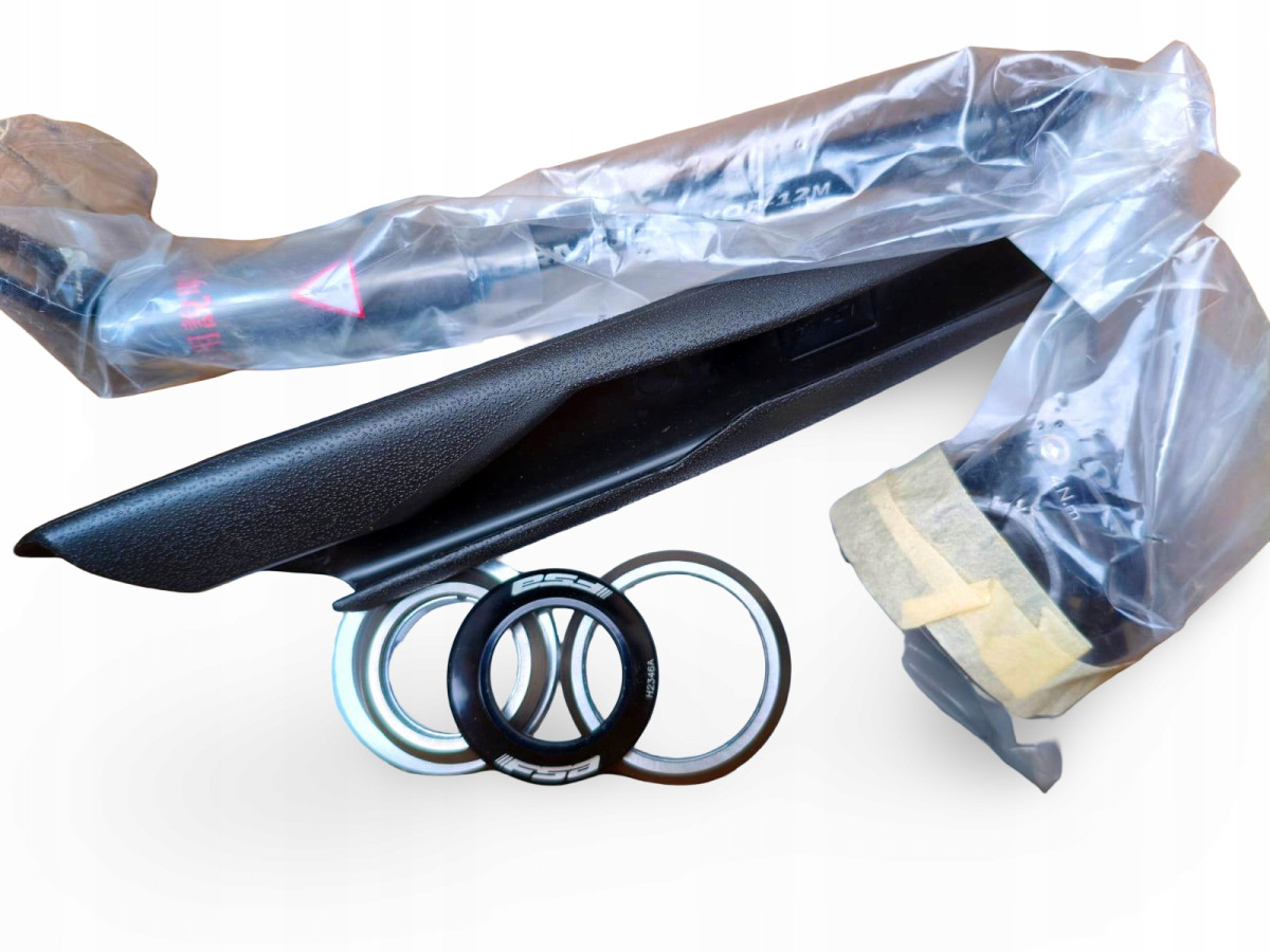 RAMA ROWEROWA KARBONOWA HARDTAIL MTB XC FUJI SLM 1.1 27.5 ROZMIAR 19"