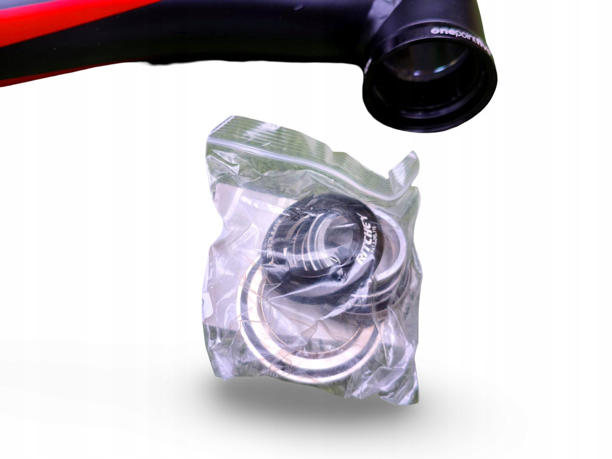 RAMA ROWEROWA TRAIL FULL FUJI OUTLAND 1.1 ROZMIAR 19" DAMPER ROCK SHOX