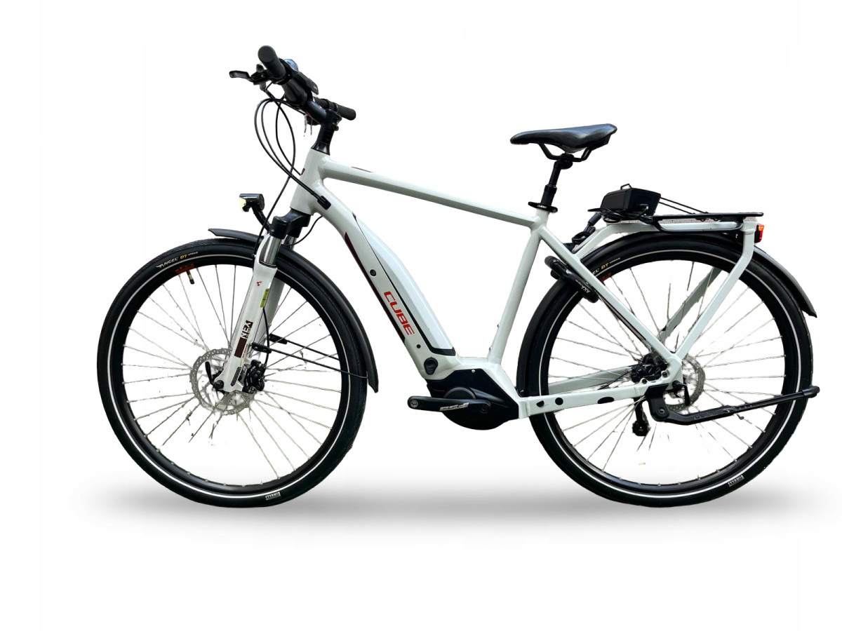 ROWER ELEKTRYCZNY CUBE TOURING HYBRID PRO BOSCH PERFORMANCE SHIMANO DEORE