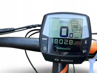 ROWER ELEKTRYCZNY CUBE TOURING HYBRID PRO BOSCH PERFORMANCE SHIMANO DEORE