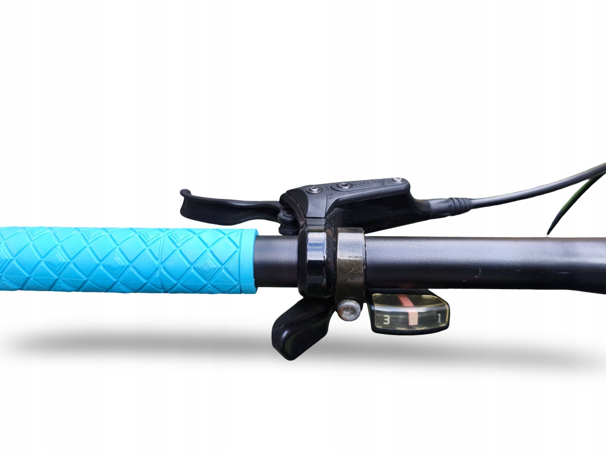 ROWER MTB KROSS LEVEL 2.0 RAMA S 16" KOŁA 27,5" SHIMANO ALTUS HYDRAULIKA