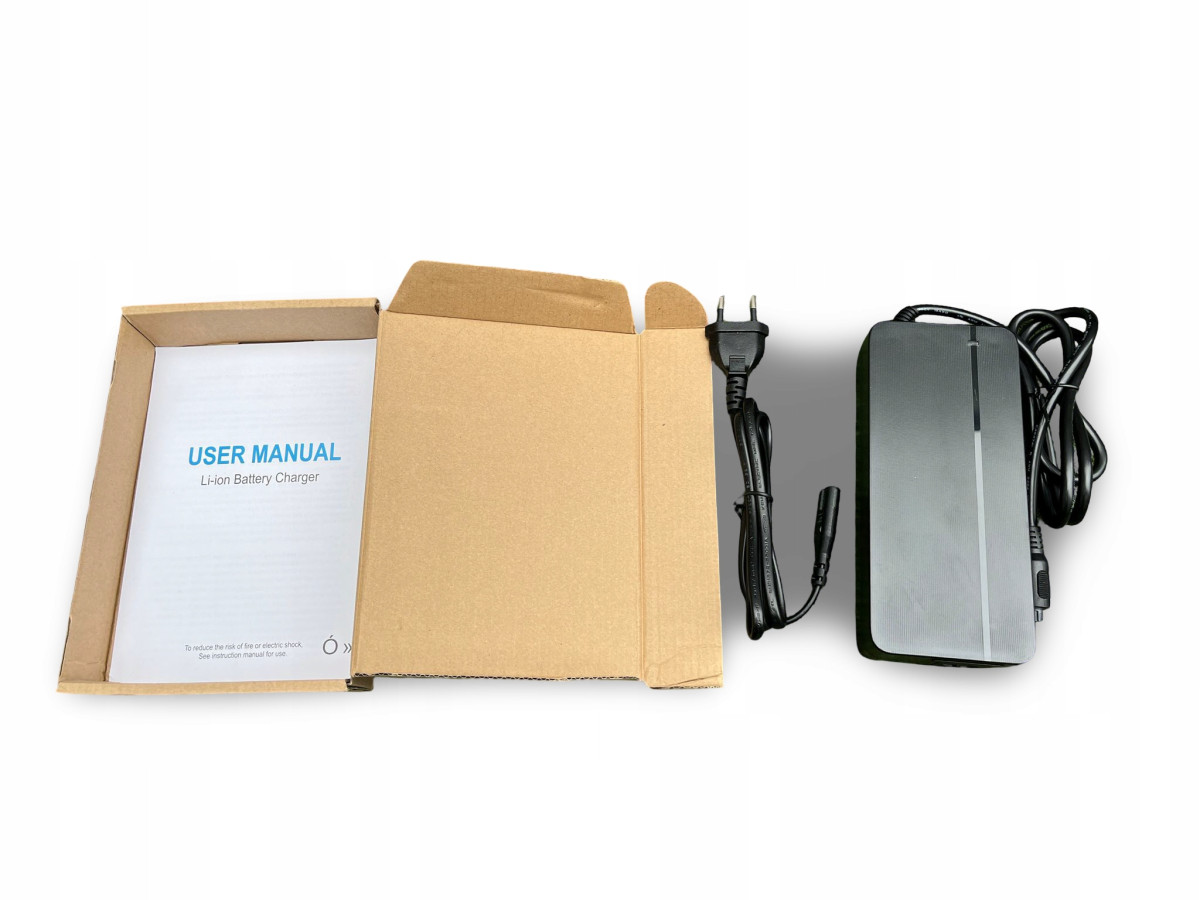 ŁADOWARKA DO AKUMULATORÓW YAMAHA4 PIN 500WH DO ROWERU ELEKTRYCZNEGO 42V 4A