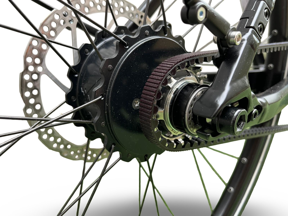 ROWER ELEKTRYCZNY ROSE SNEAK + RAMA 43CM PASEK GATES MAHLE X35