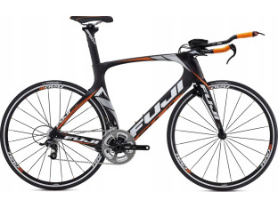 RAMA ROWEROWA TIME TRIAL TRIATHLON FUJI NORCOM STRAIGHT 2.3 57CM KARBONOWA