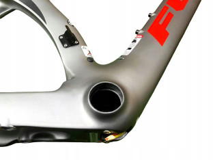 RAMA ROWEROWA FUJI NORCOM STRAIGHT 2.1 ROZMIAR 51CM SATIN GRAY/RED ORANGE