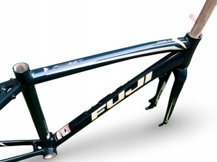 RAMA ROWEROWA FUJI FINEST SZOSOWA 1.1 C-D ROZMIAR 50CM DEEP TURQOUISE/CREAM