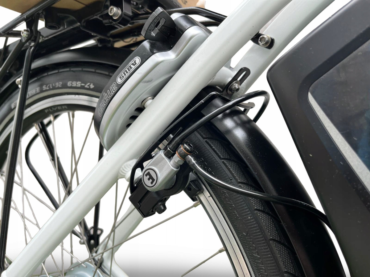 ROWER ELEKTRYCZNY FLYER KOŁA 26 RAMA 46CM SHIMANO NEXUS PANASONIC 540WH